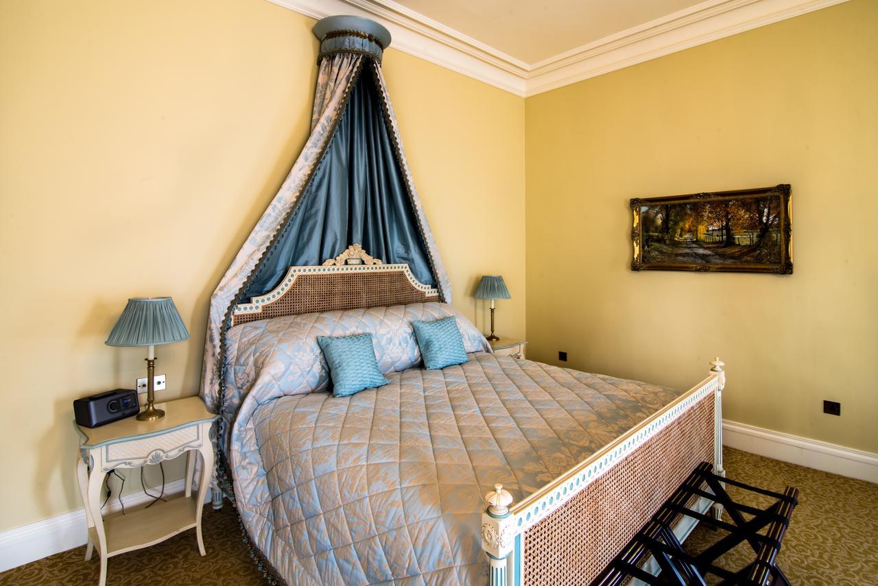 Crossbasket Castle Hotel & Restaurant High Blantyre Екстер'єр фото